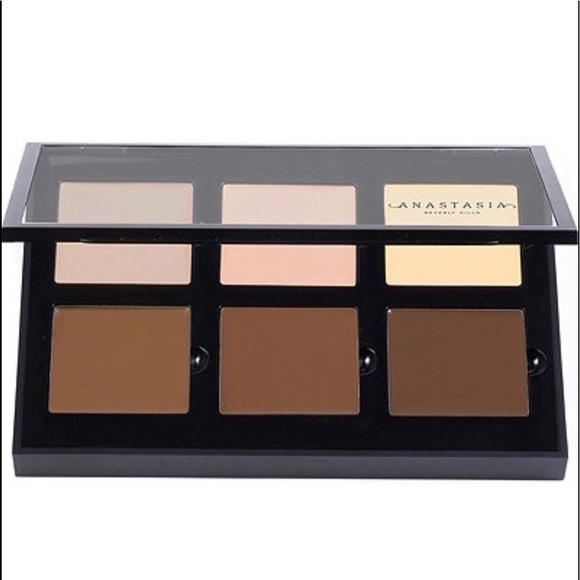 Anastasia Beverly Hills Other - Anastasia Beverly Hills Cream Contor Light New